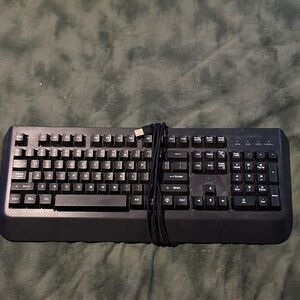Black Wired Keyboard